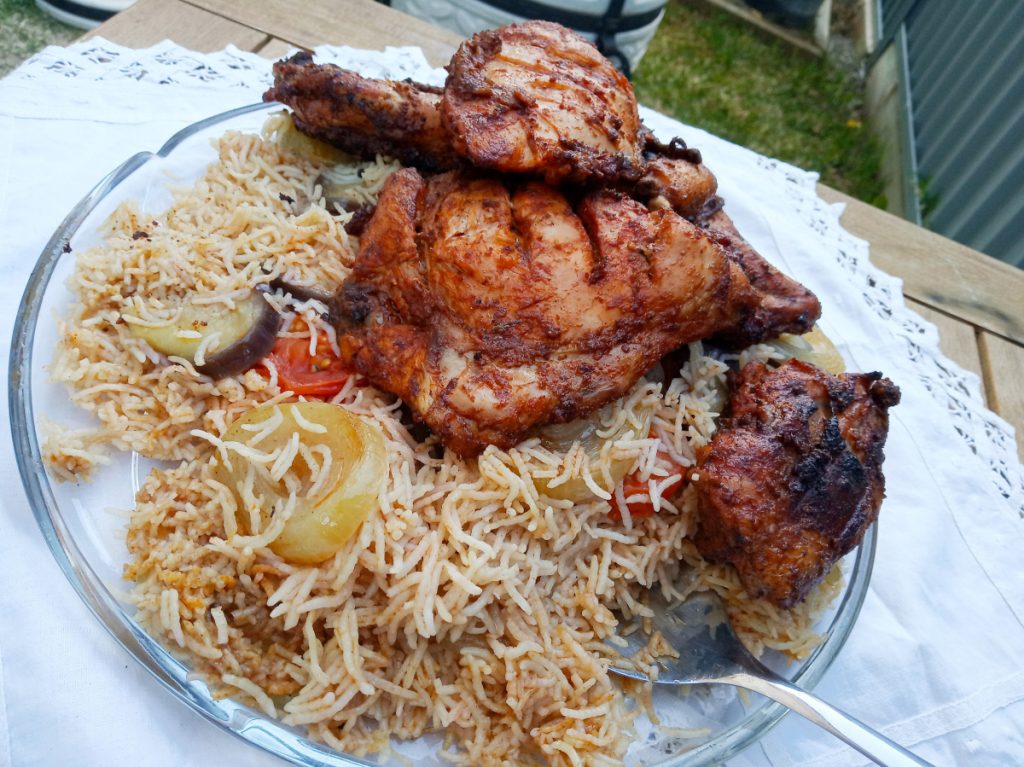 Zarb Chicken Maqloubi served!